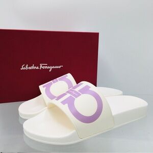 Salvatore Ferragamo Grove Slide white / Marshmallow Women’s Size 11 M